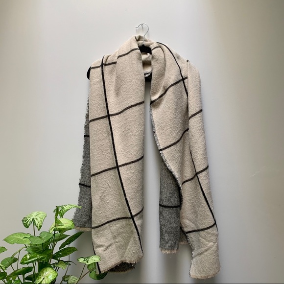 Zara Reversible Blanket Scarf